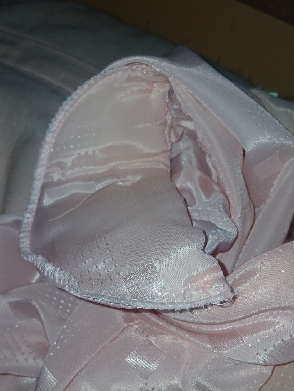 jonathan martin 80s Vintage Light Pink Satin Blouse with Subtle Geometric Shine - Picture 8 of 8
